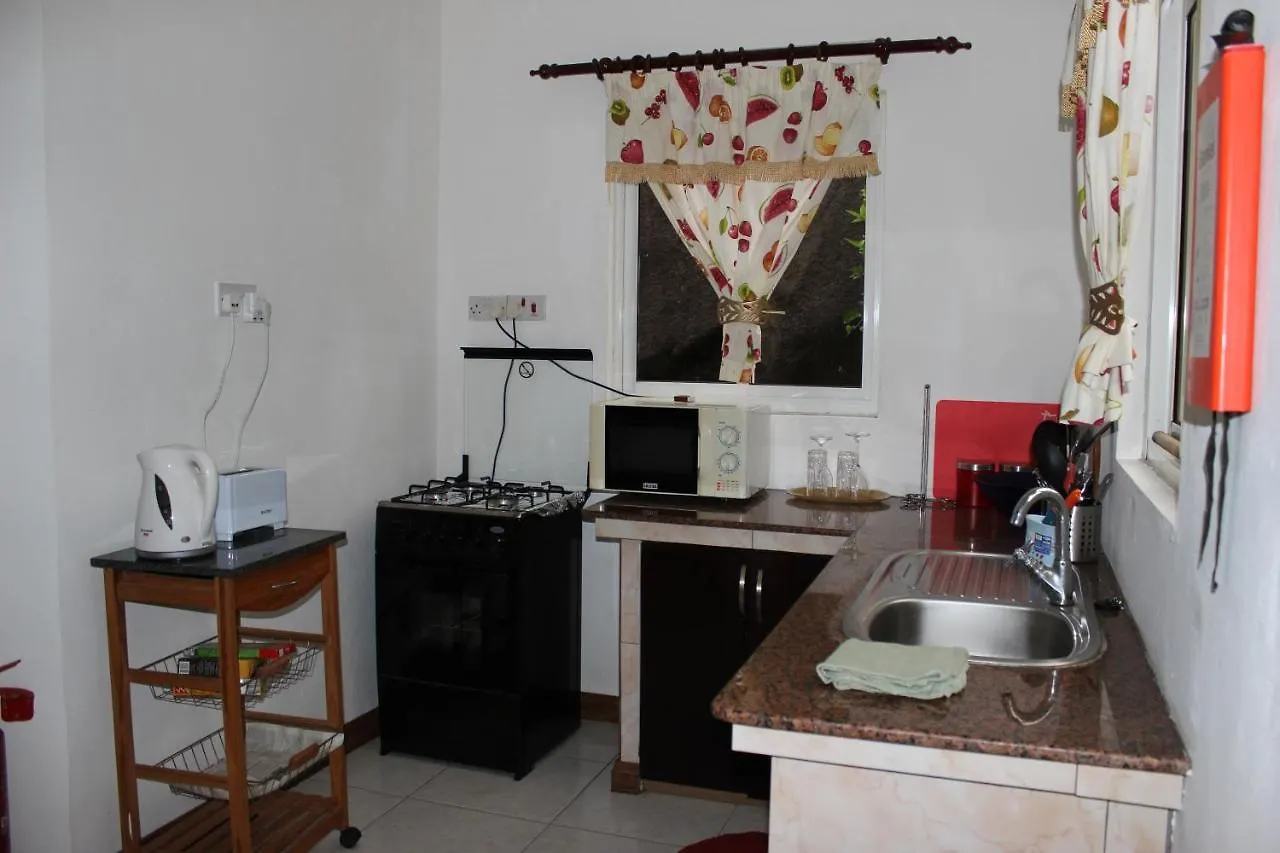Josies Cottage Beau Vallon