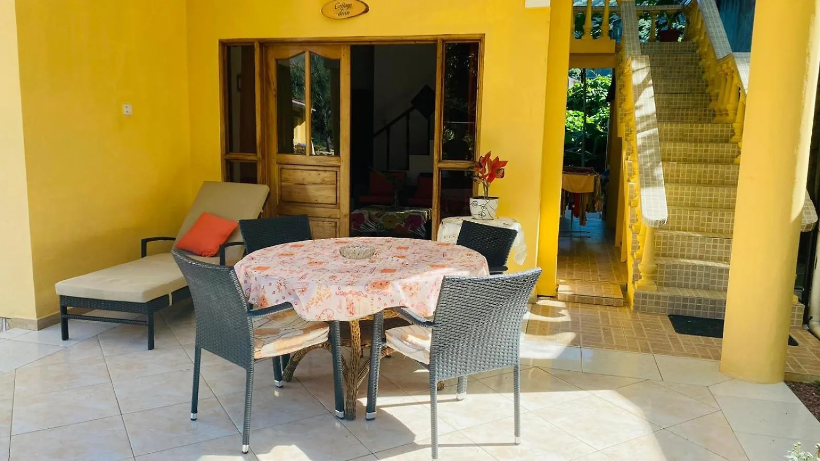 Josies Cottage Beau Vallon  Apartment