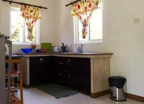 Josies Cottage Beau Vallon  Beau Vallon (Mahe)