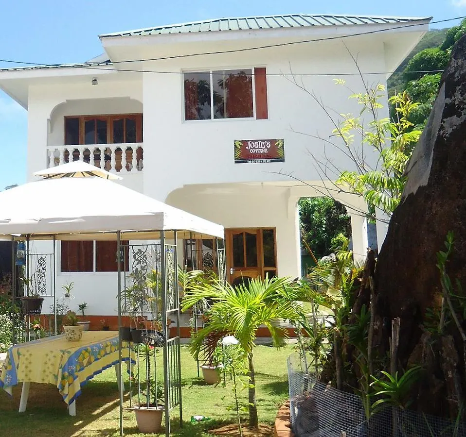 Josies Cottage Beau Vallon
